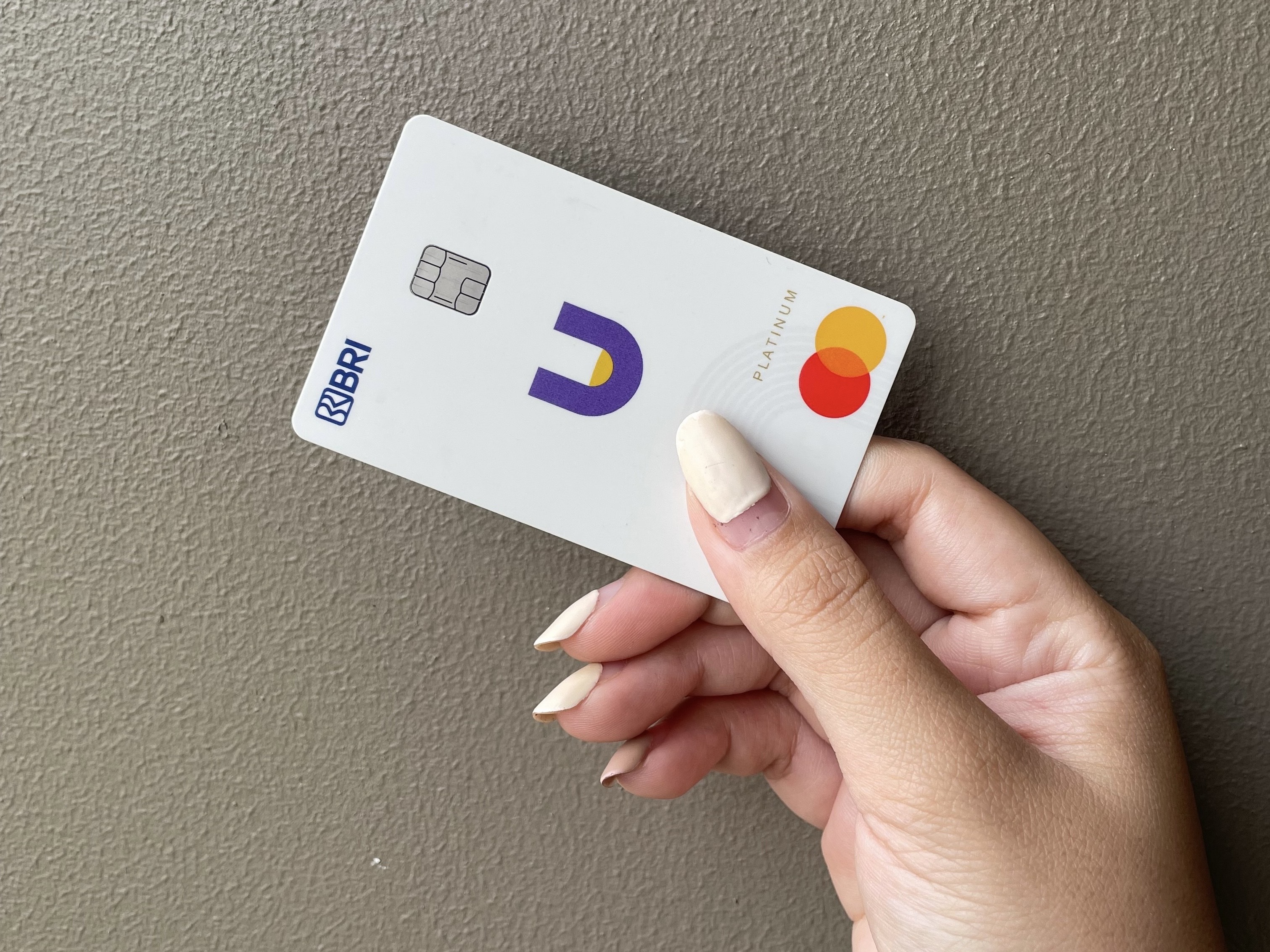 Gandeng BRI, OVO telah menluncurkan kartu kredit OVO U Card dengan target kalangan milenial dan gen Z.