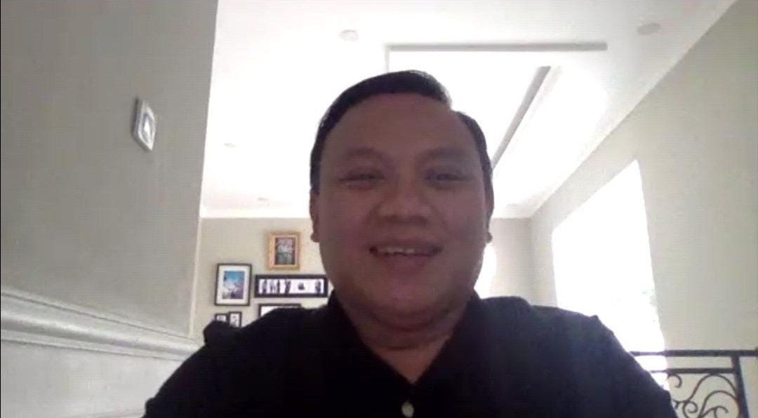 Direktur CPA - LSI Denny JA, Ade Mulyana dalam diskusi virtual XYZ+