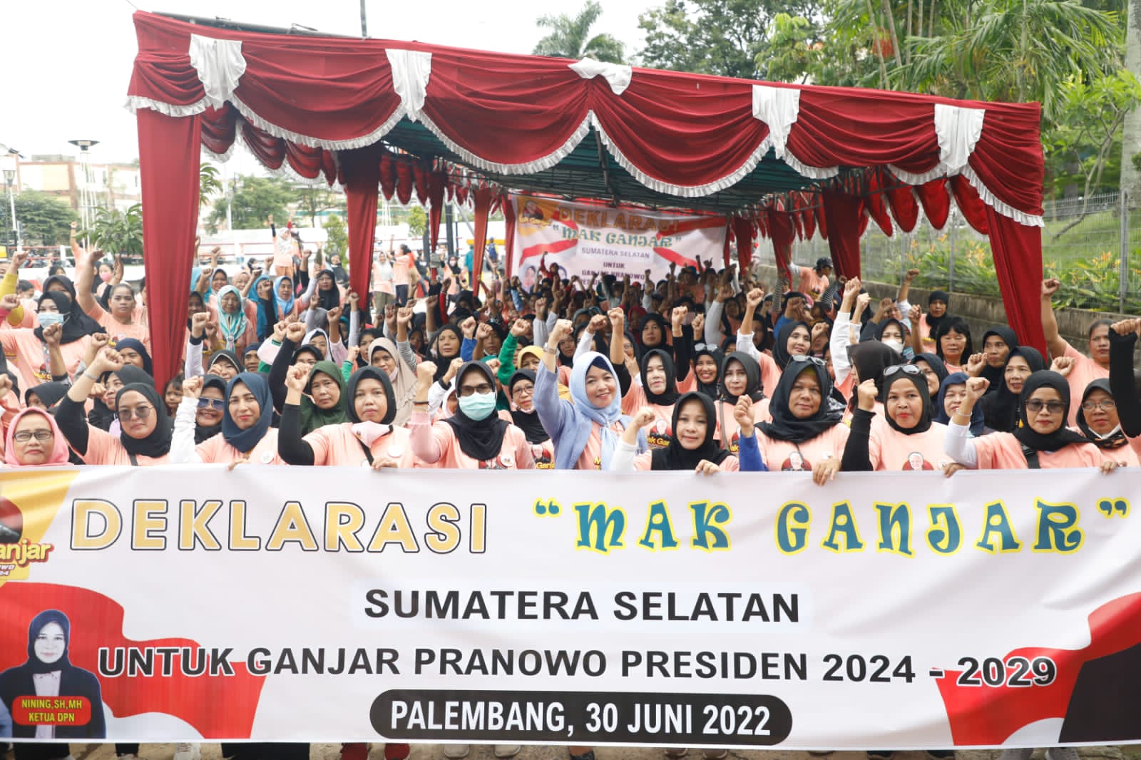 Emak-Emak di Sumsel Deklarasikan Ganjar Jadi Presiden