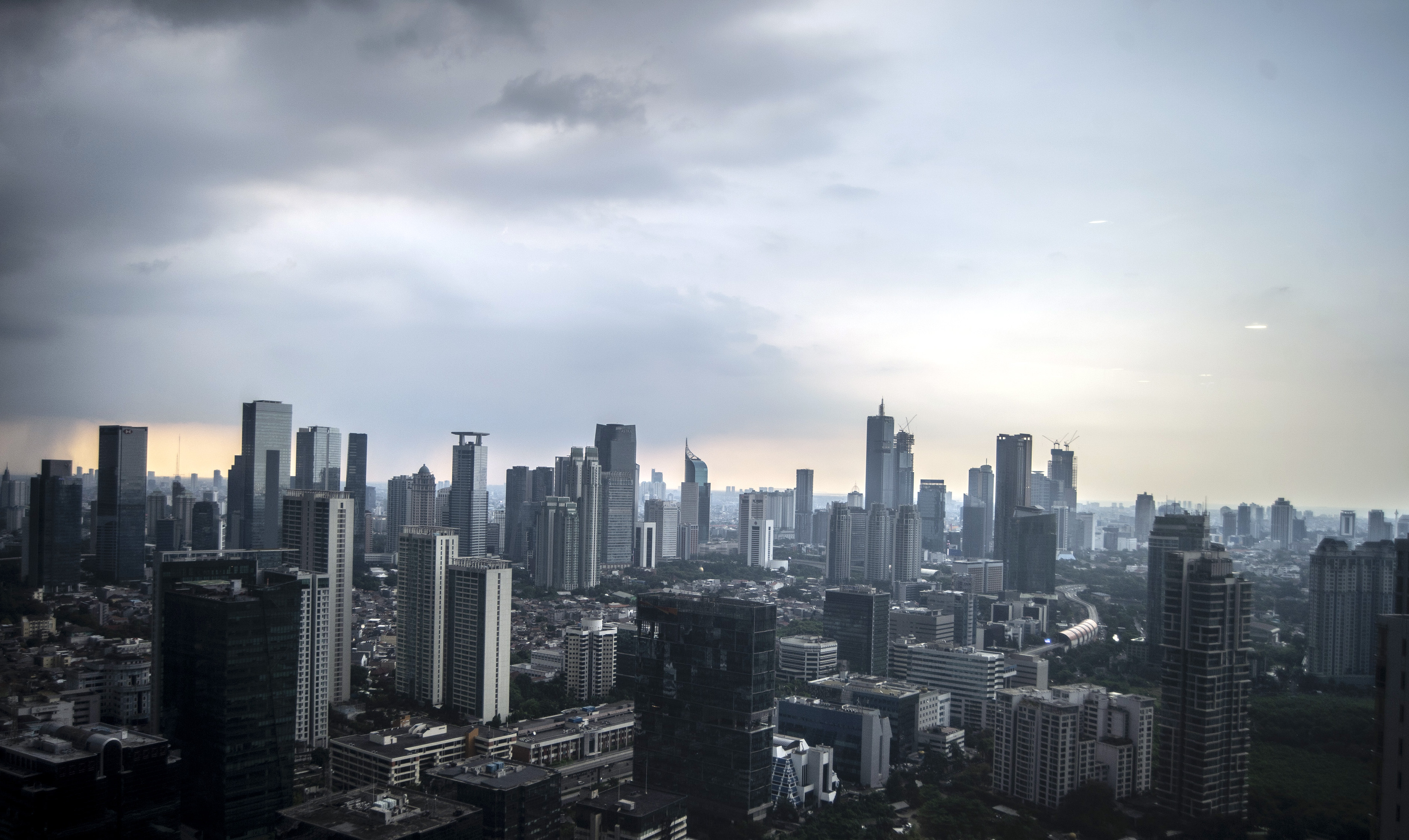 Suasana gedung perkantoran di Jakarta