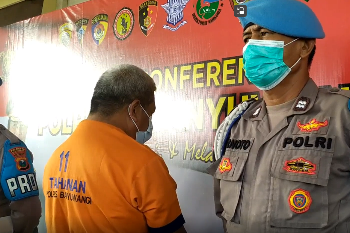 FZ, pelaku pencabulan lima satriwati dan satu santri laki laki di salah satu pondok pesantren di Banyuwangi, Jatim.