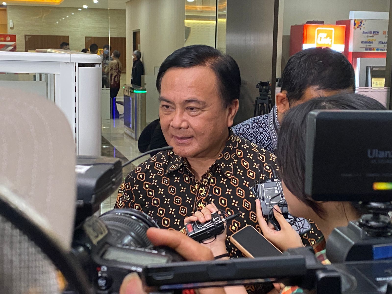 Ketua Harian Kompolnas Benny Mamoto