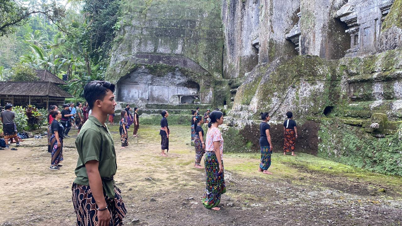 Napak Tilas Gunung Kawi Awali Ajang Temu Seni Tari di Bali 