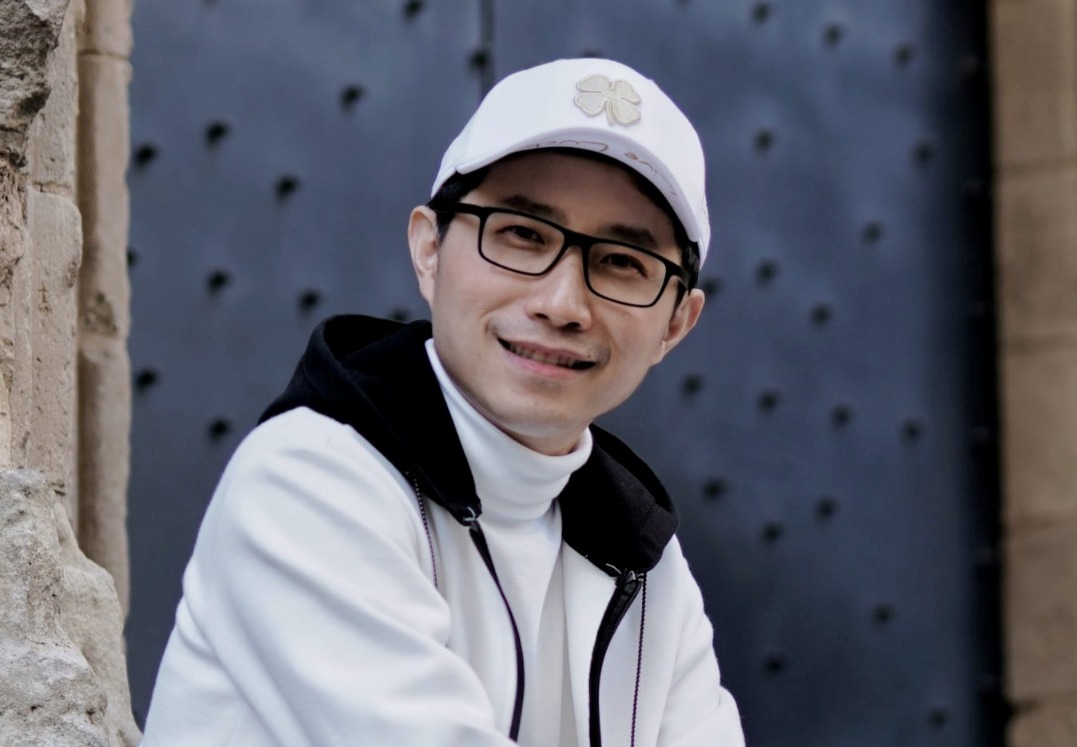 Mind technology expert atau pakar teknologi pikiran, Coach Rheo, 