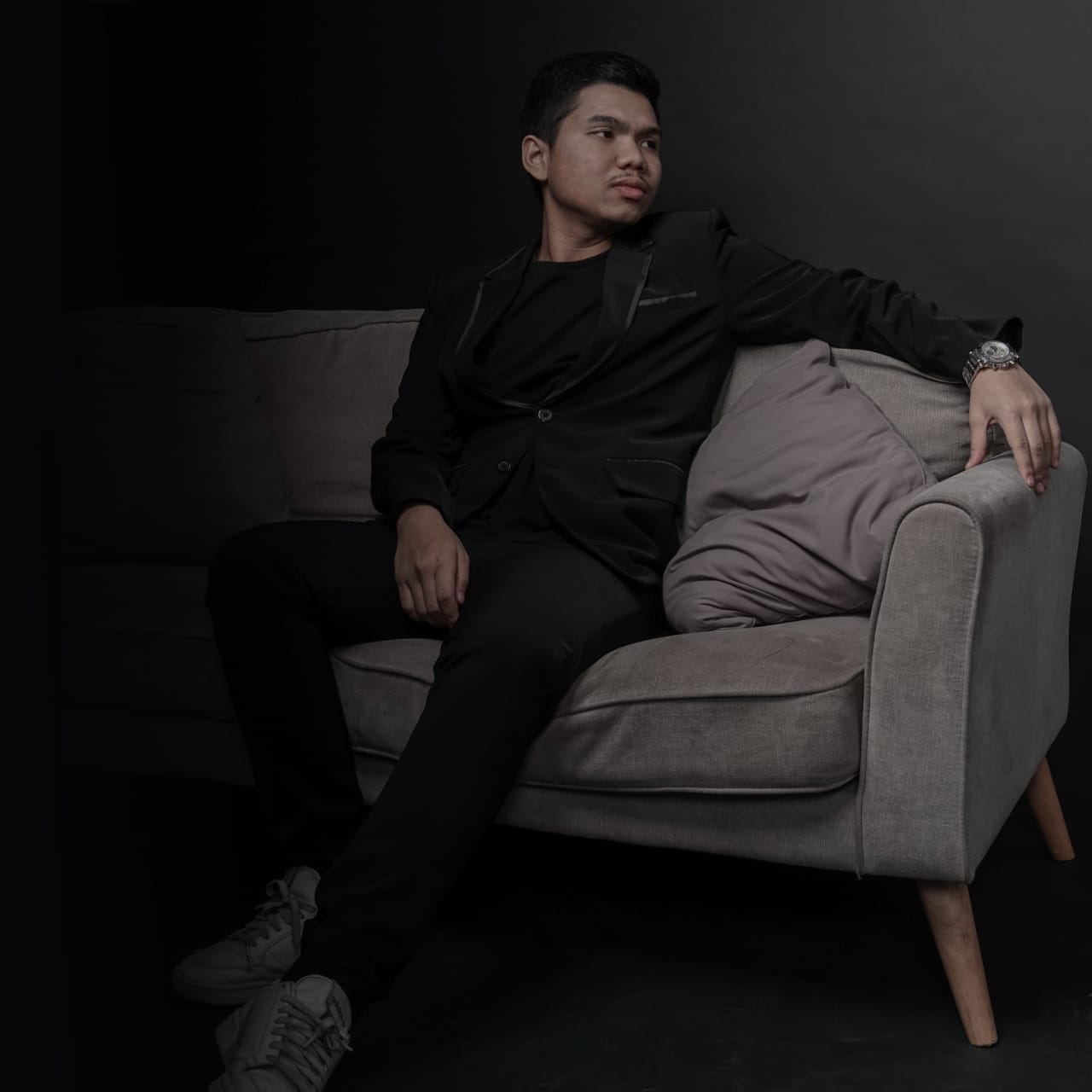Dzaky Julian Rilis Single Pertama Bukan yang Dulu