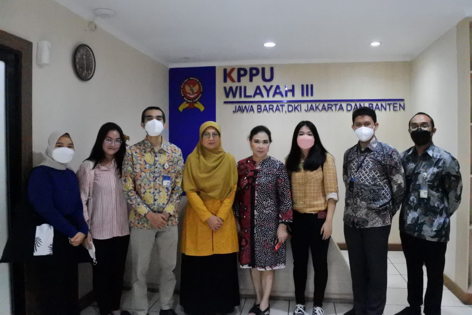Mahasiswa President University melakukan kunjungan ke Kantor Wilayah III KPPU Bandung.