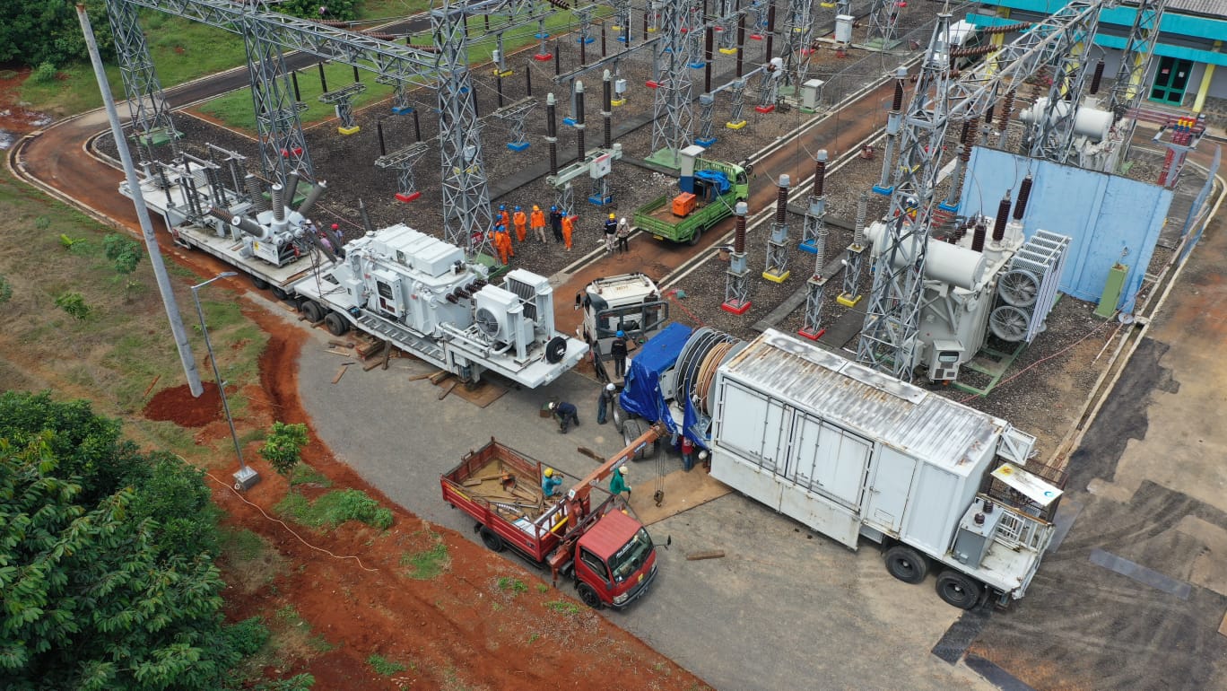Pemasangan trafo Mobile berkapasitas sebesar 30 MVA yang akan menambah pasokan listrik sebesar 24 MW di Gardu Induk 150 kV Jepara