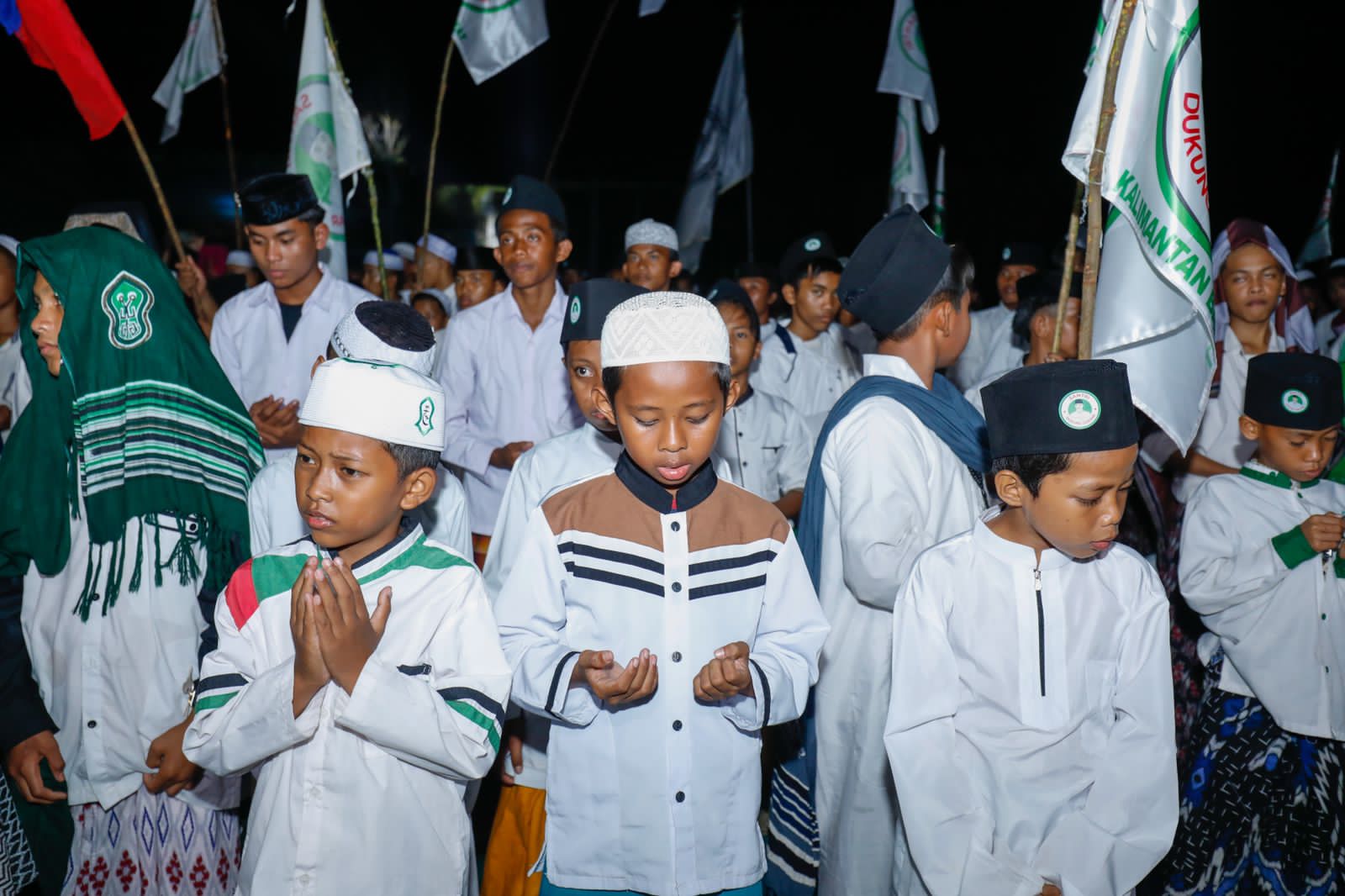 Santir Ponpes Nurul Jadid Kalbar menggelar doa bersama untuk Gubernur Jawa tengah Ganjar Pranowo