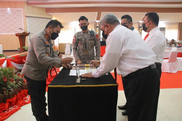 Kapolda Sulawesi Utara Irjen Mulyatno saat membuka Rakernis fungsi Reserse Kriminal