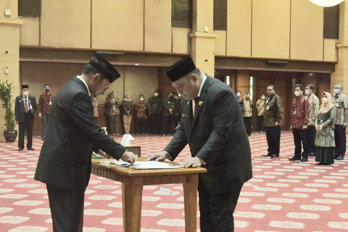 Mentan SYL melantik Andi Nur Alam Syah sebagai Direktur Jenderal Perkebunan