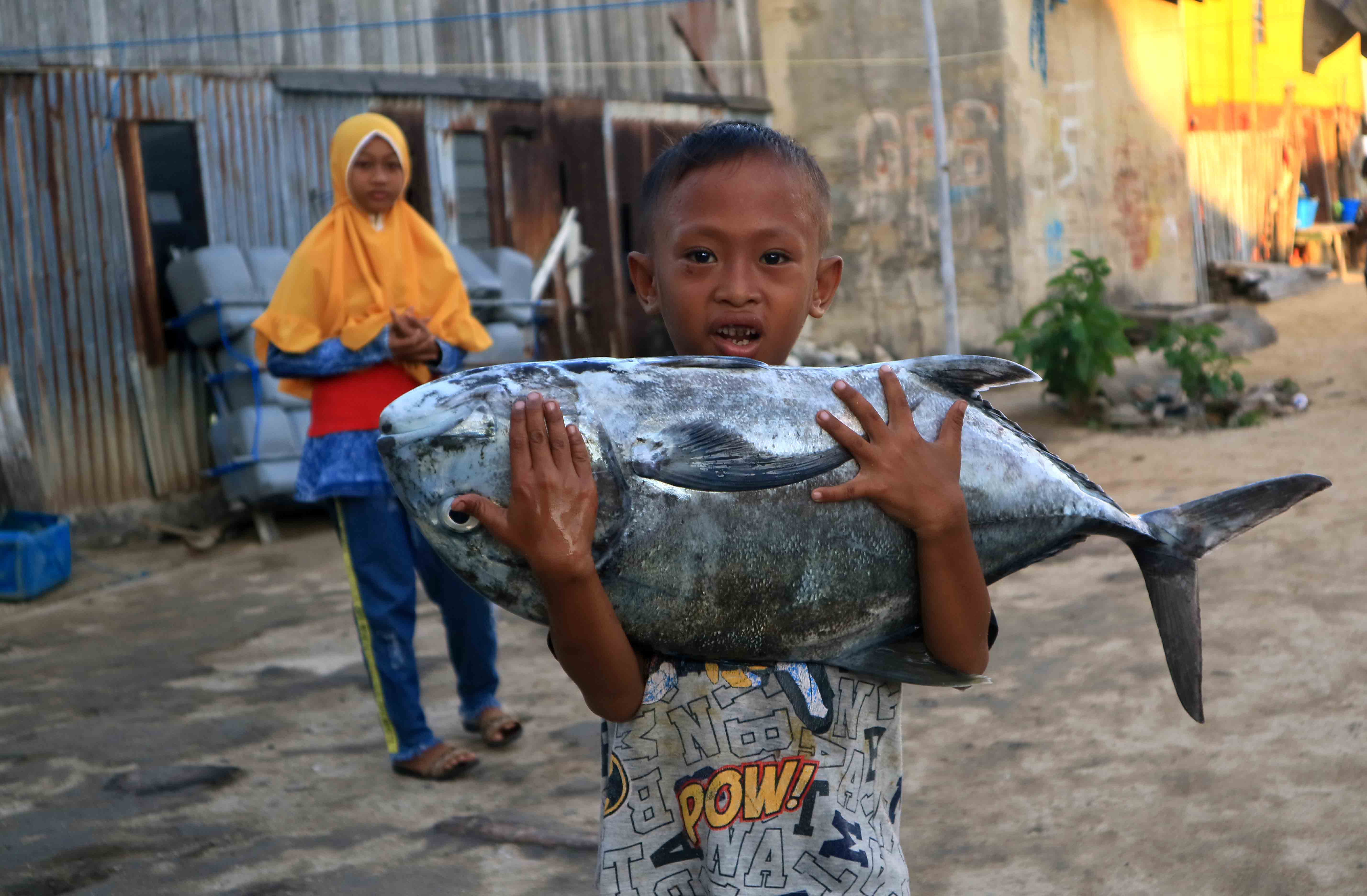 Mengonsumsi ikan saat hamil bisa mencegah stunting pada anak yang dilahirkan.