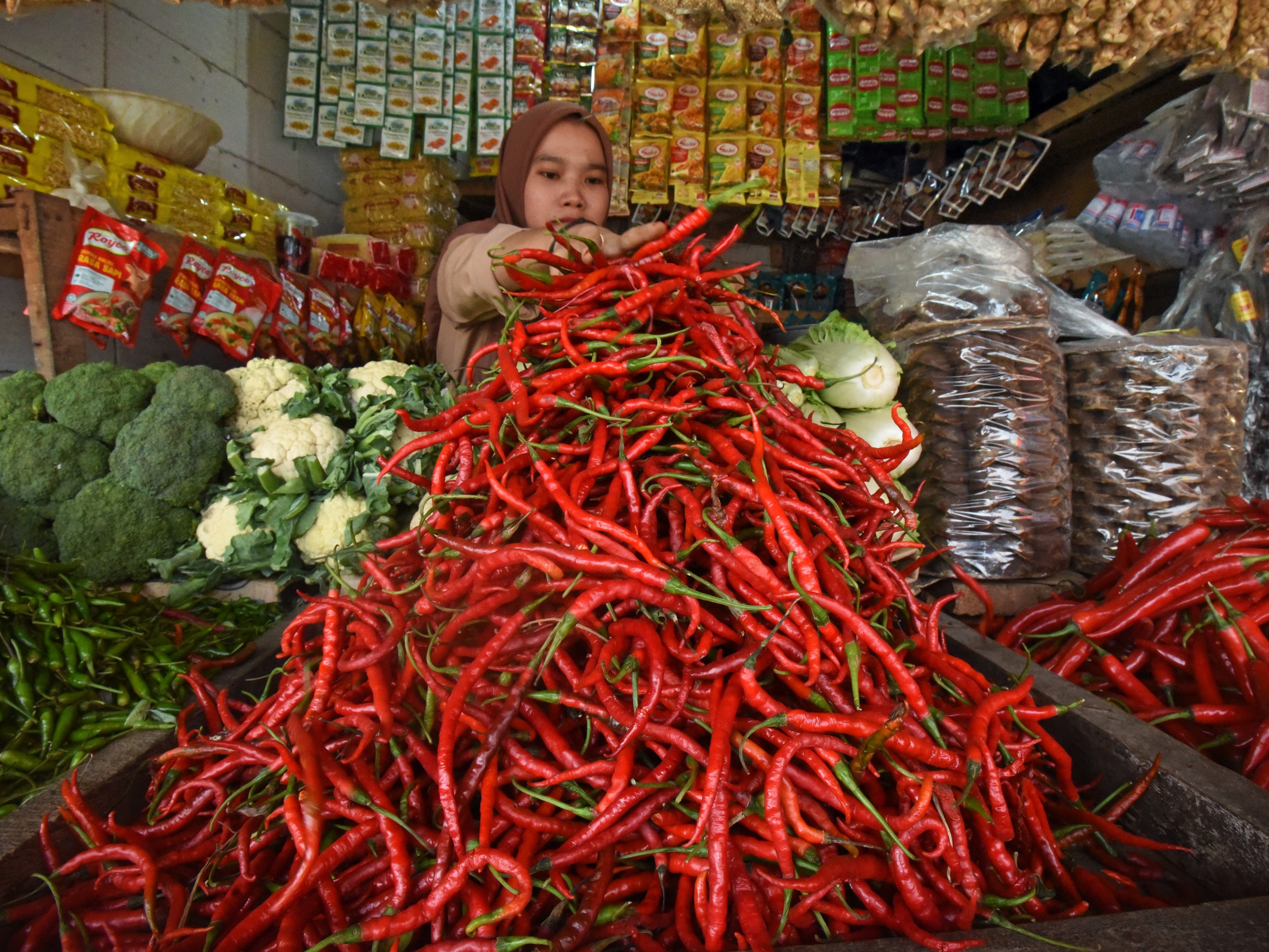 Inflasi Tahunan Juni Lampaui Target 4%, BPS: Perlu Waspada