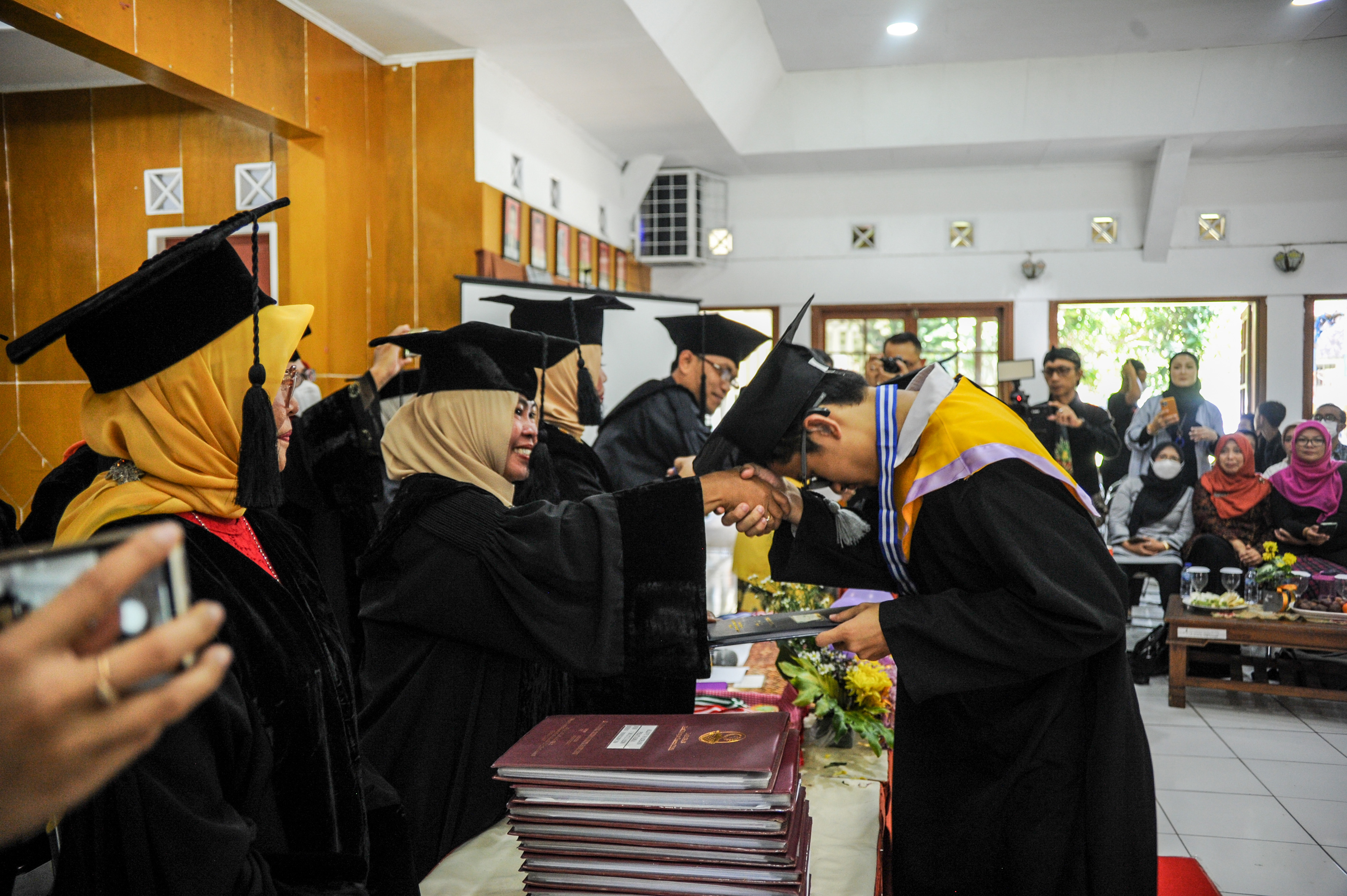 Ilustrasi: suasana wisuda