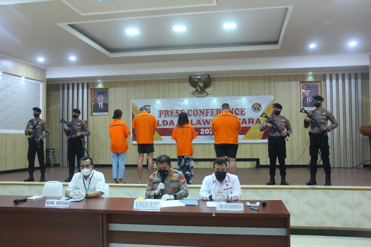 Kapolda Sulut Irjen Mulyatno saat press conference, Senin (25/7) siang, di ruang Catur Prasetya Mapolda, di Manado, Senin (25/7)
