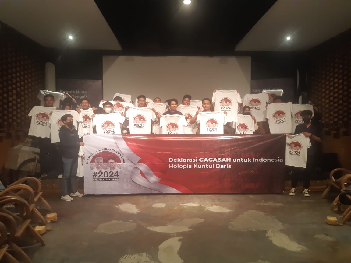Puluhan pemuda Jateng melakukan Deklarasi Gagasan (Gabungan Ganjar Sandi) sebagai capres-cawapres pada Pilpres 2024. 