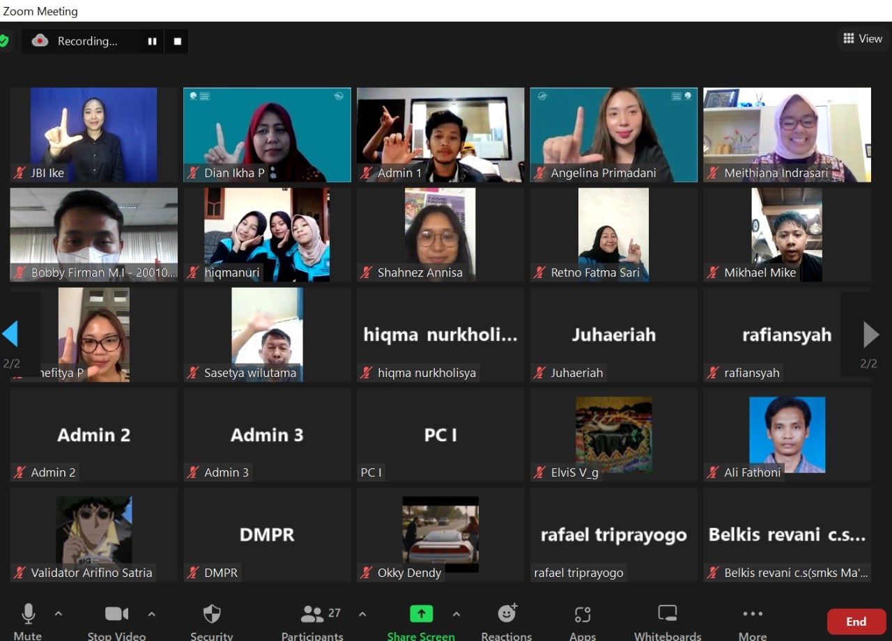 Webinar dengan tema “Budaya Bermedia Digital” yang diselenggerakan Kemenkominfo.