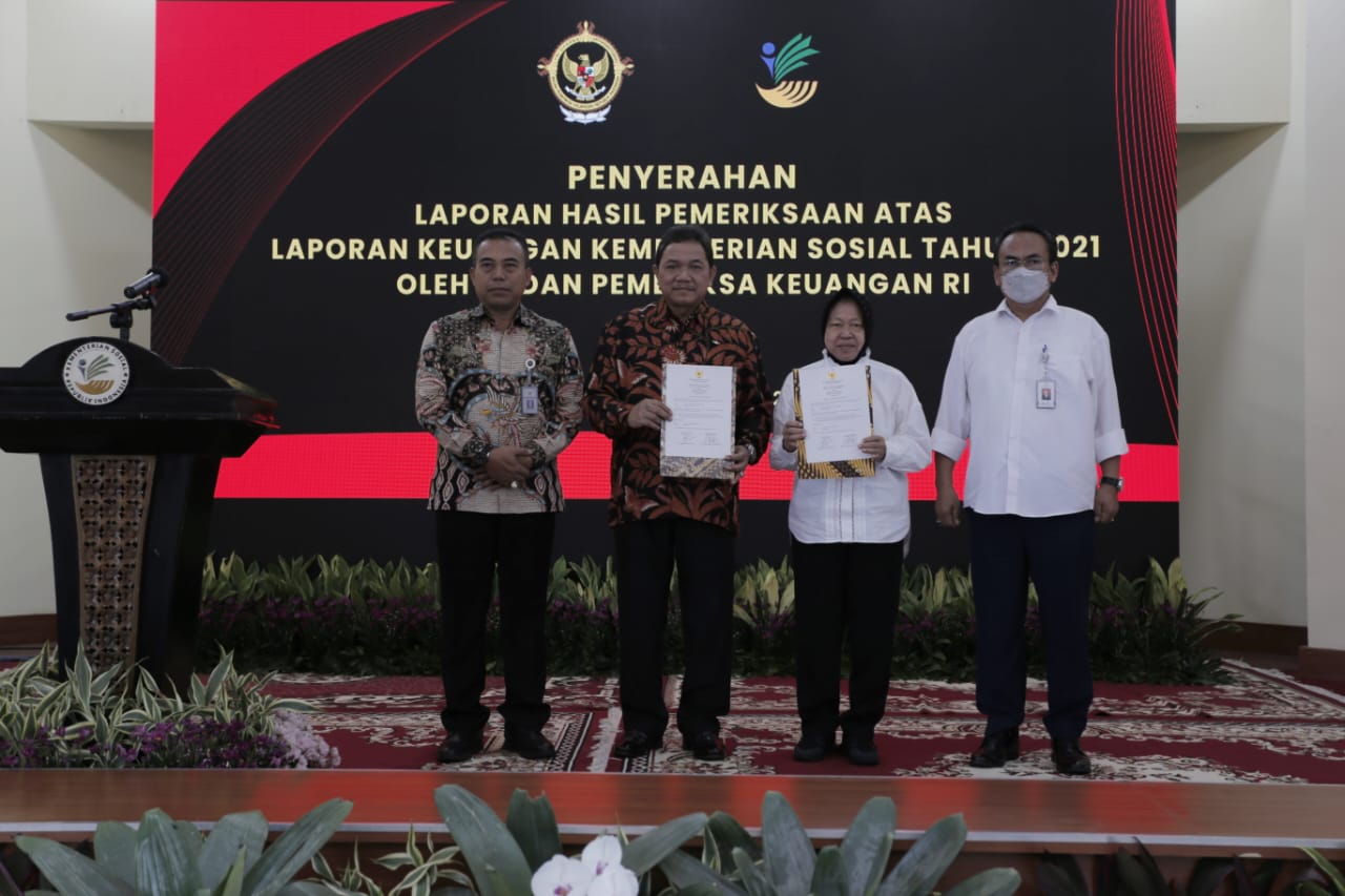 Penyerahan laporan opini WTP BPK untuk Kemensos