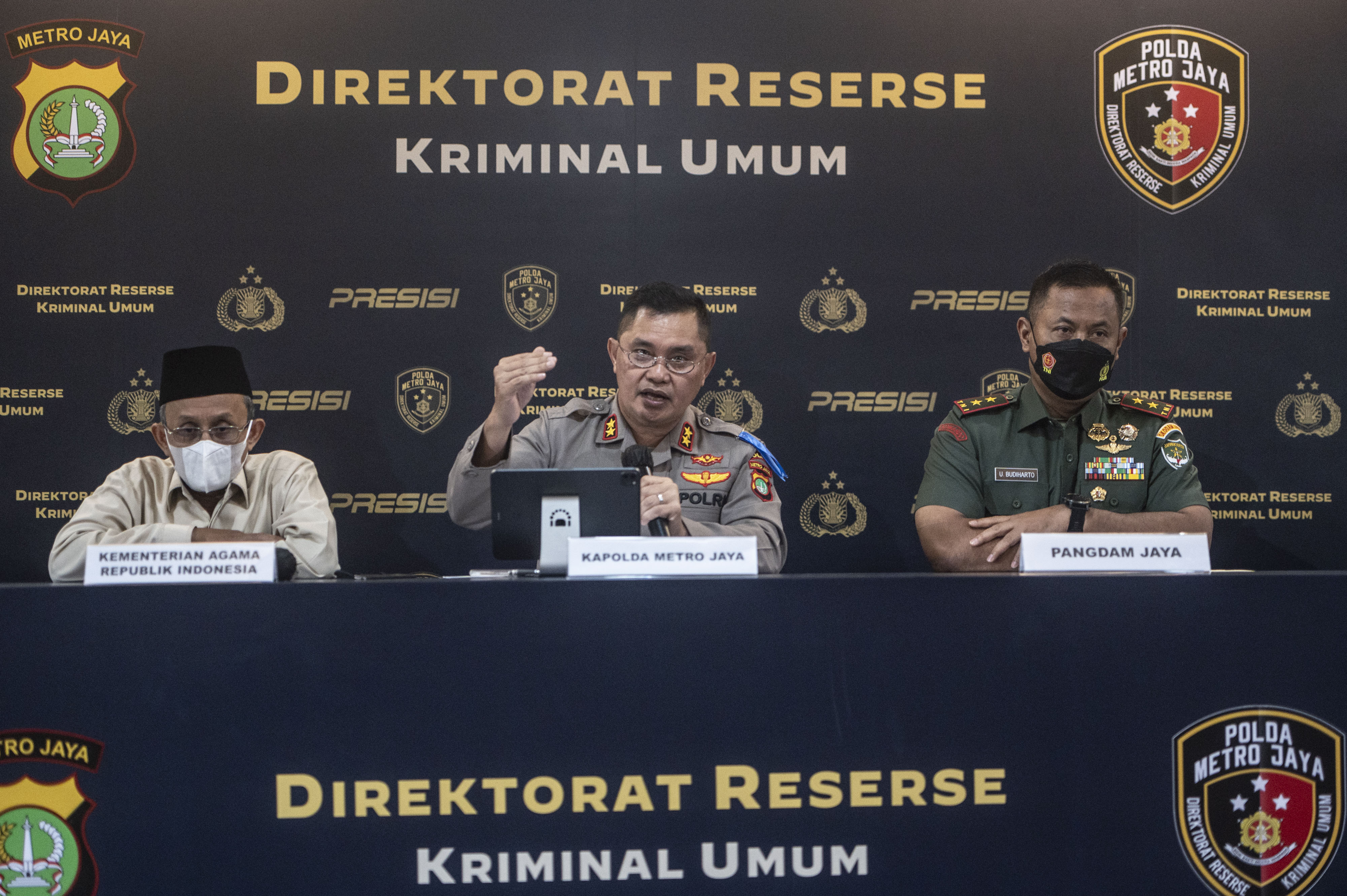 Kapolda Metro Jaya  Kunjungi Ruang Kerja Irjen Pol Ferdy Sambo