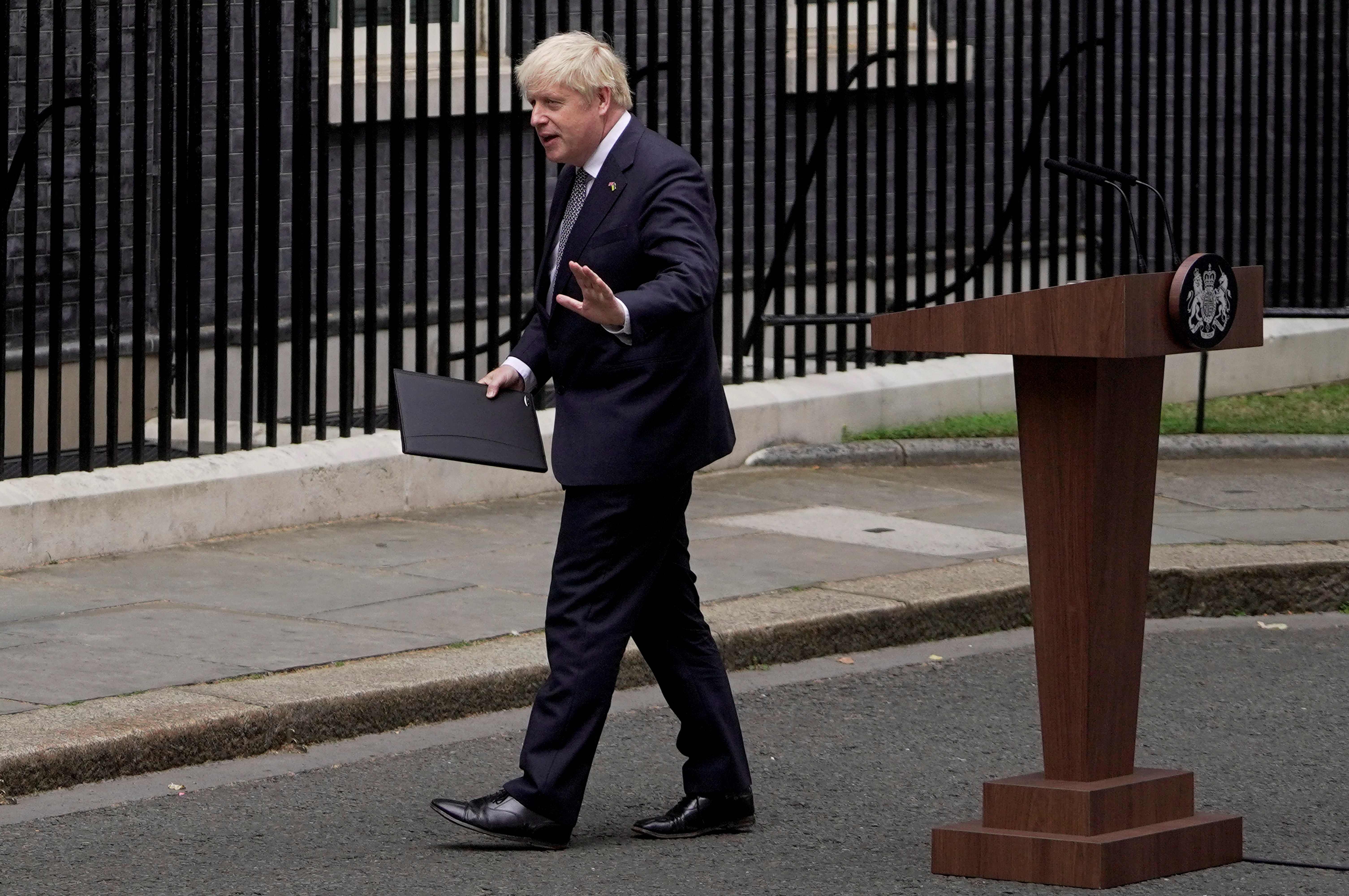 Perdana Menteri Inggris Boris Johnson setelah memberikan pernyataan di London.