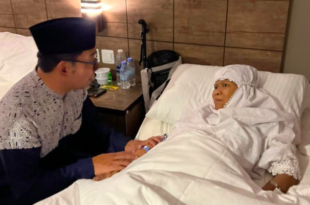 Ridwan Kamil Beri Semangat Jemaah Haji yang Sakit di Arab Saudi