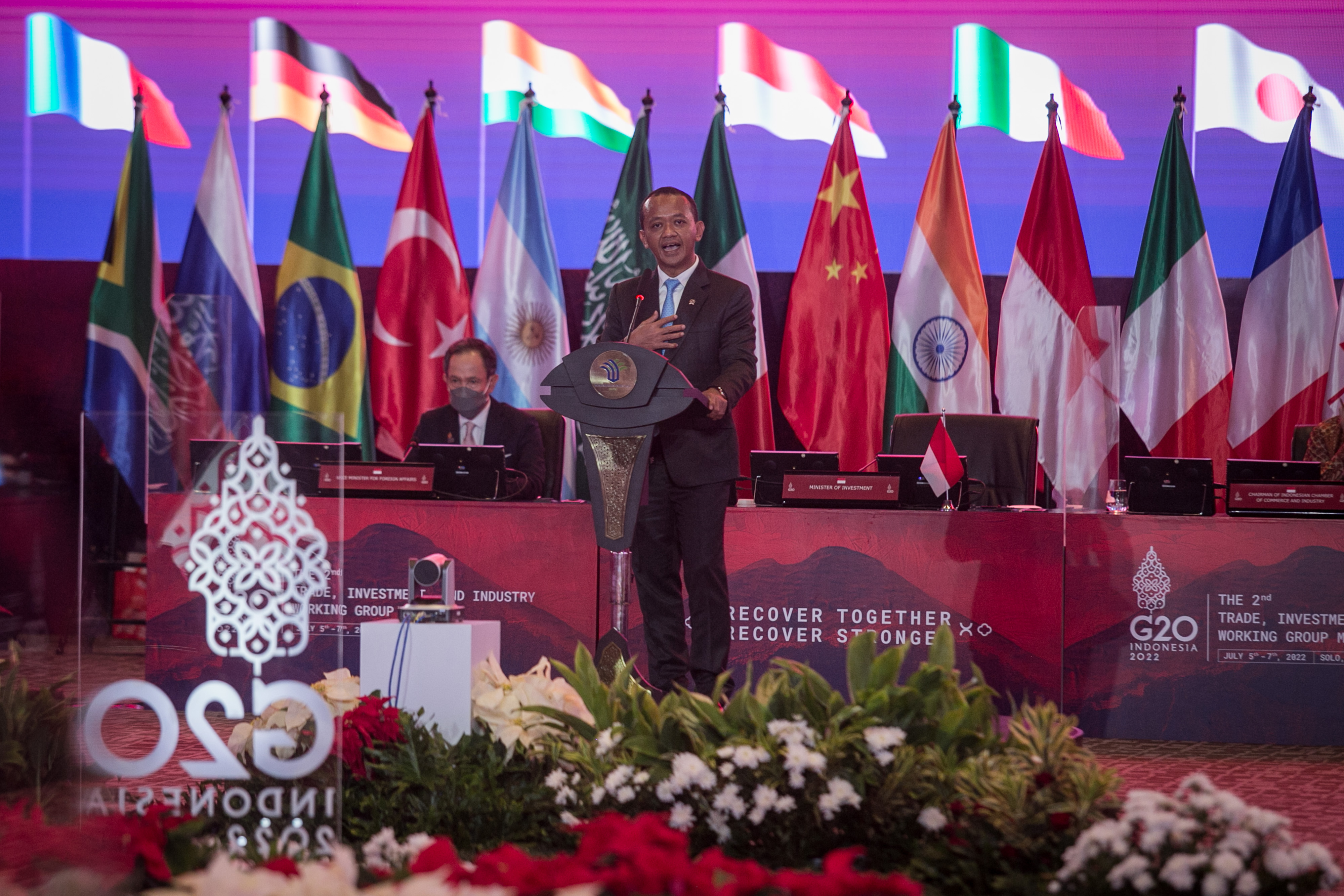 Di Tengah Inflasi Tinggi, Bahlil Optimistis Target Investasi Rp1.200 T Tercapai