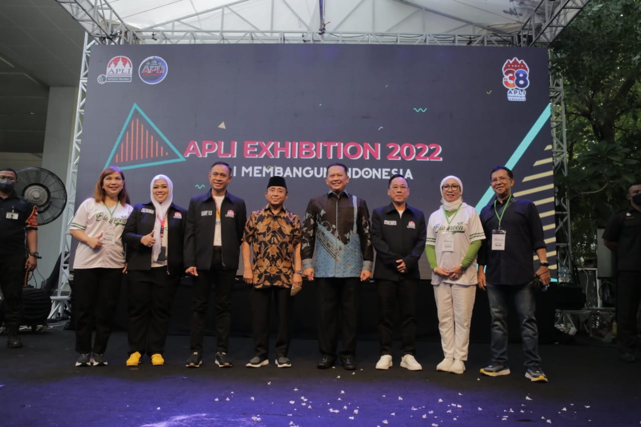 Acara HUT ke-38 Asosiasi Penjual Langsung Indonesia (APLI) yang bertajuk APLI Exhibition. 