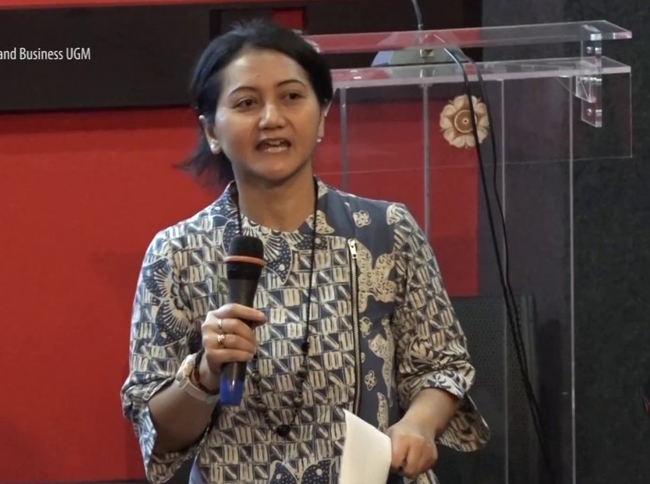 Pakar Politik Ekonomi Pembangunan Internasional, Universitas Gadjah Mada (UGM), Poppy Sulistyaning Winanti, 