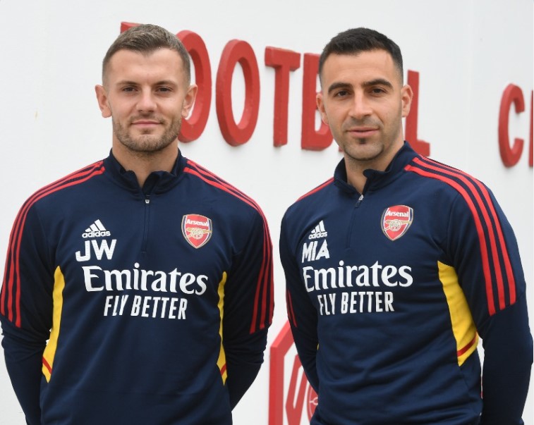 Jack Wilshere (kiri) kembali ke Arsenal sebagai pelatih tim U-18.