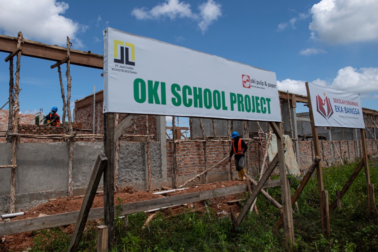 Sekolah Sinarmas Eka Bangsa (SEB) yang dibangun di Desa Bukit Batu, Kecamatan Air Sugihan, Kabupaten Ogan Kemering Ilir, Provinsi Sumsel