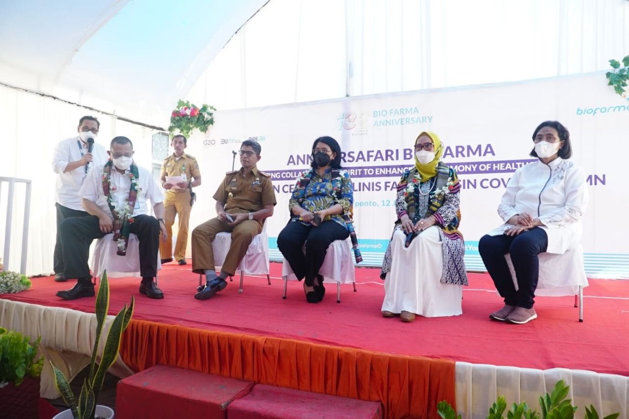 Uji klinis fase tiga vaksin Covid-19 BUMN di Puskesmas Binamu, Jeneponto, Sulsel, Selasa (12/7)