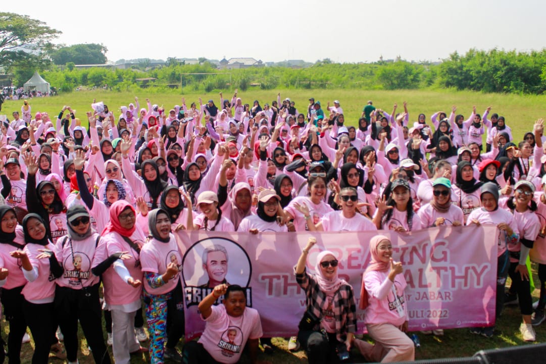 Seribuan perempuan Karawang begabung kedalam gerakan Srikandi Jawa Barat, Sabtu (30/7/2022)