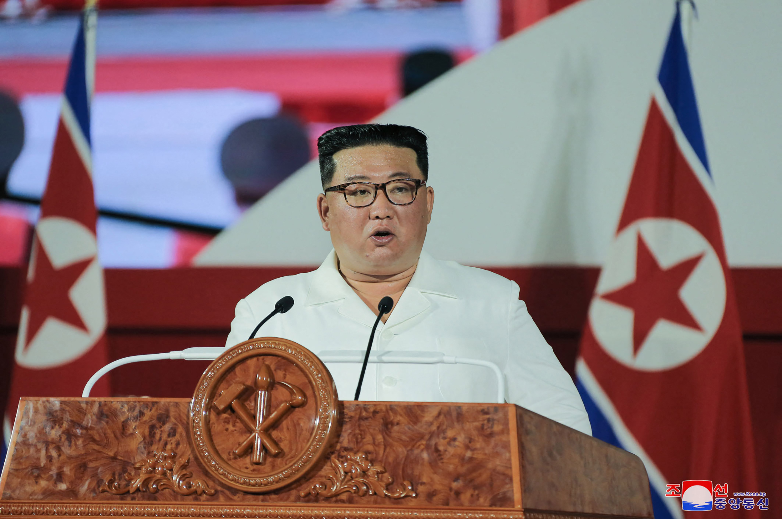 Presiden Korea Utara (Korut) Kim Jong Un menyatakan negaranya siap menghadapi segala kemungkinan termasuk perang melawan Amerika Serikat.