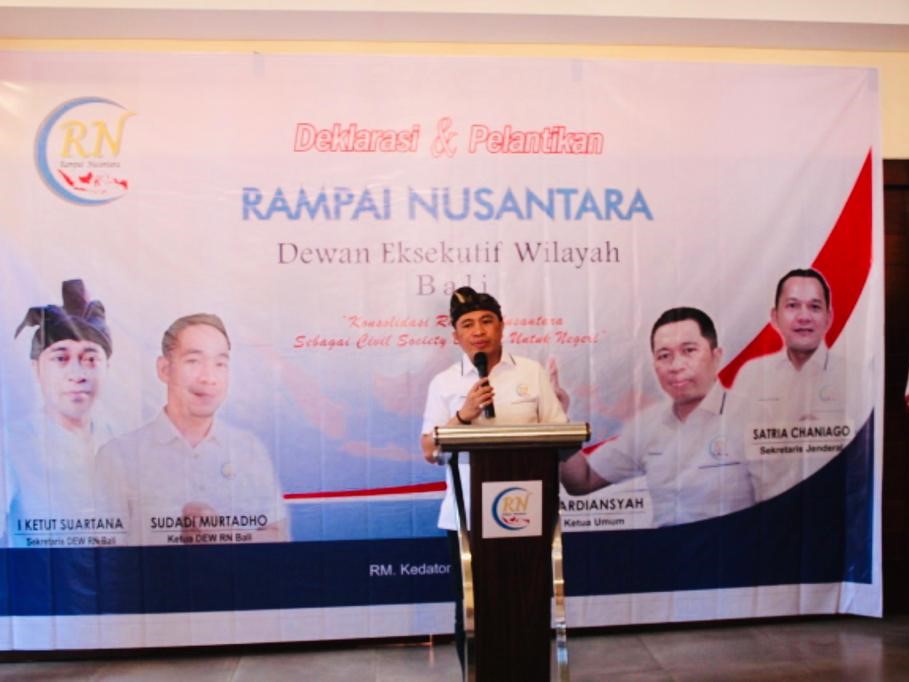 Rampai Nusantara merupakan organisasi masyarakat yang berkomitmen pada kepentingan bangsa dan negara melalui gerakan sosialnya.
