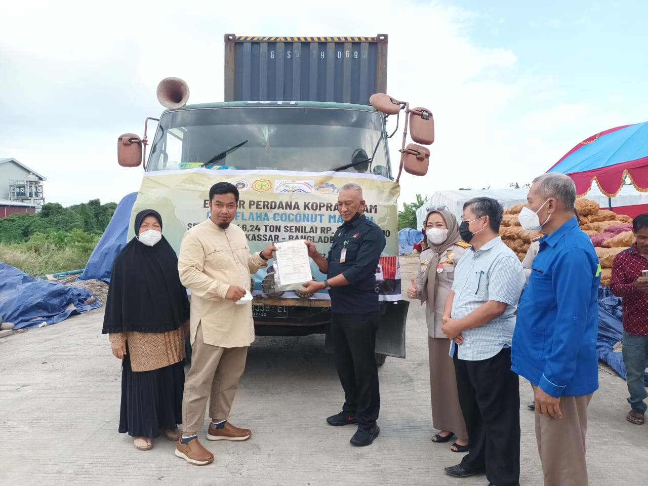Pelepasan ekspor kopra hitam ke Bangladesh di Makassar, Sulsel