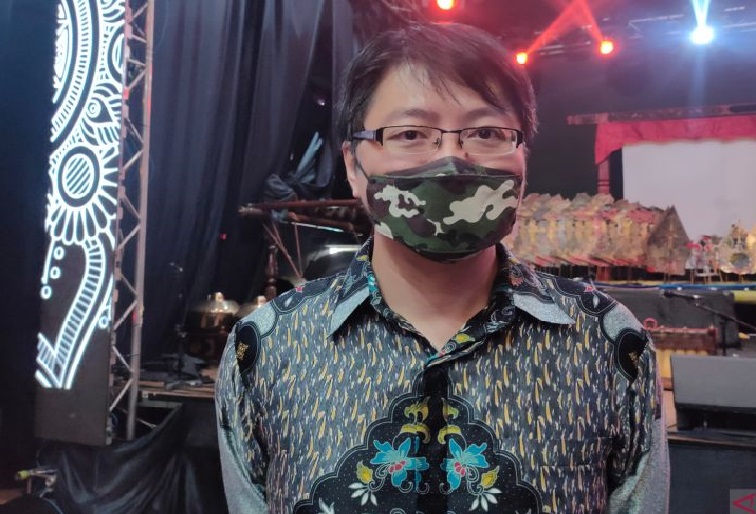 Ilustrator dan komikus Indonesia Is Yuniarto