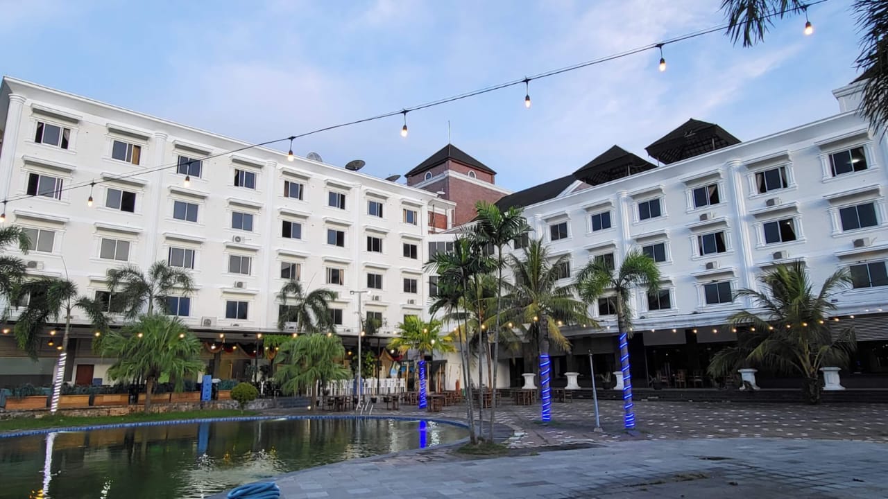 Bally International Hotel Cilegon