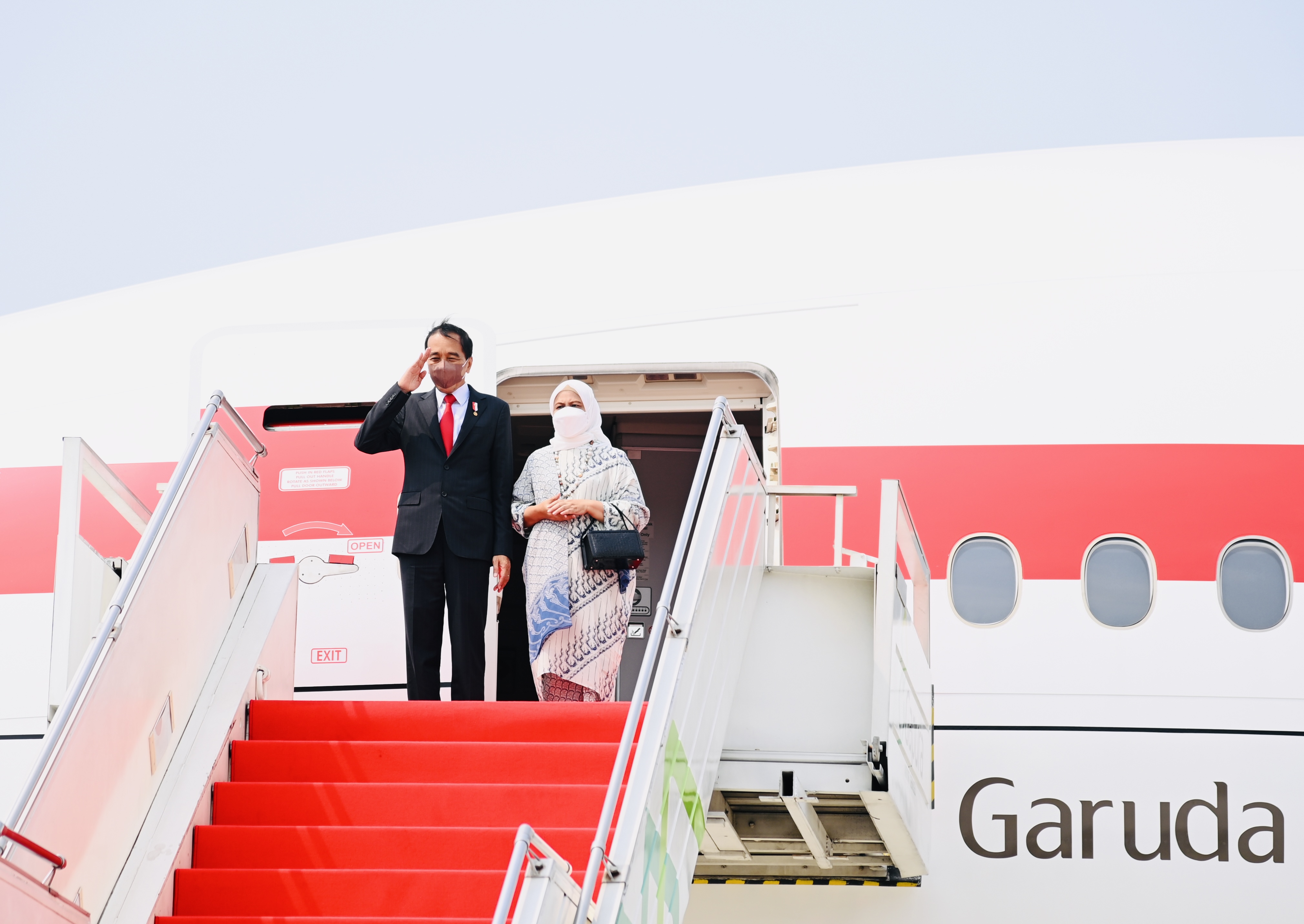 Jokowi Perintahkan Relawan Tak Buru-buru Bahas Pilpres 2024