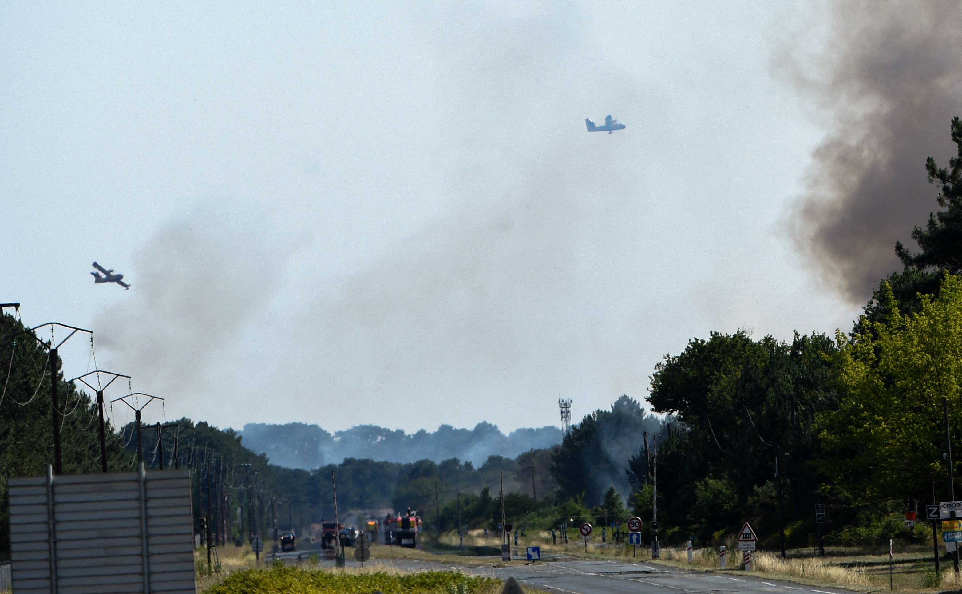 Kebakaran hutan di Prancis.