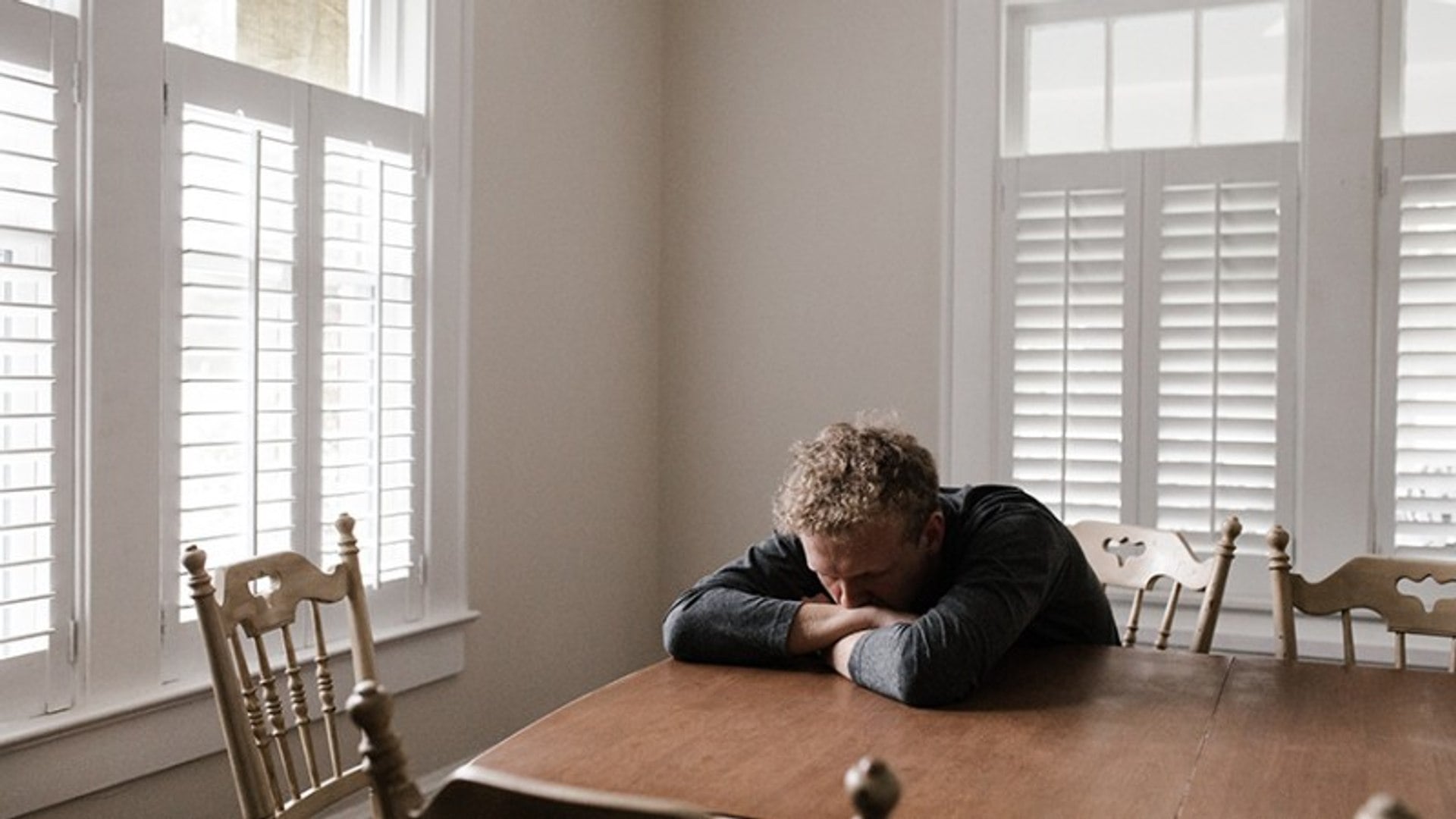 Ilustrasi seseorang yang mengalami insecure