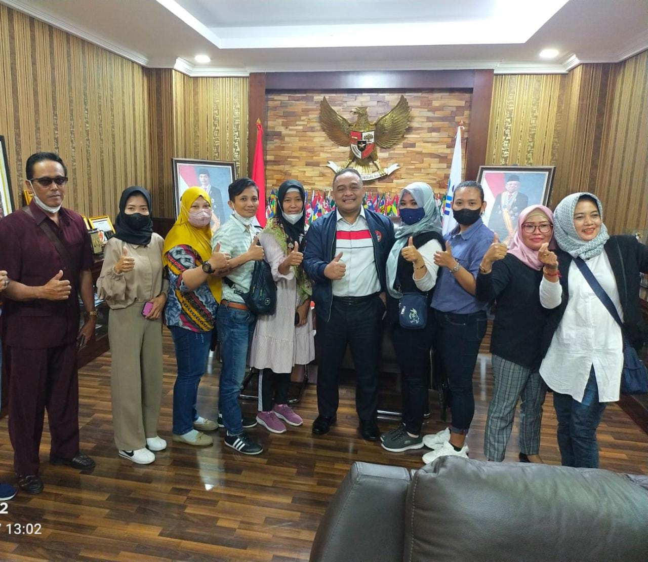 Kepala BP2MI Benny Rhamdani saat menerima perwakilan Pekerja Migran Indonesia (PMI) di  di kantor BP2MI, Jakarta, Kamis (7/7).