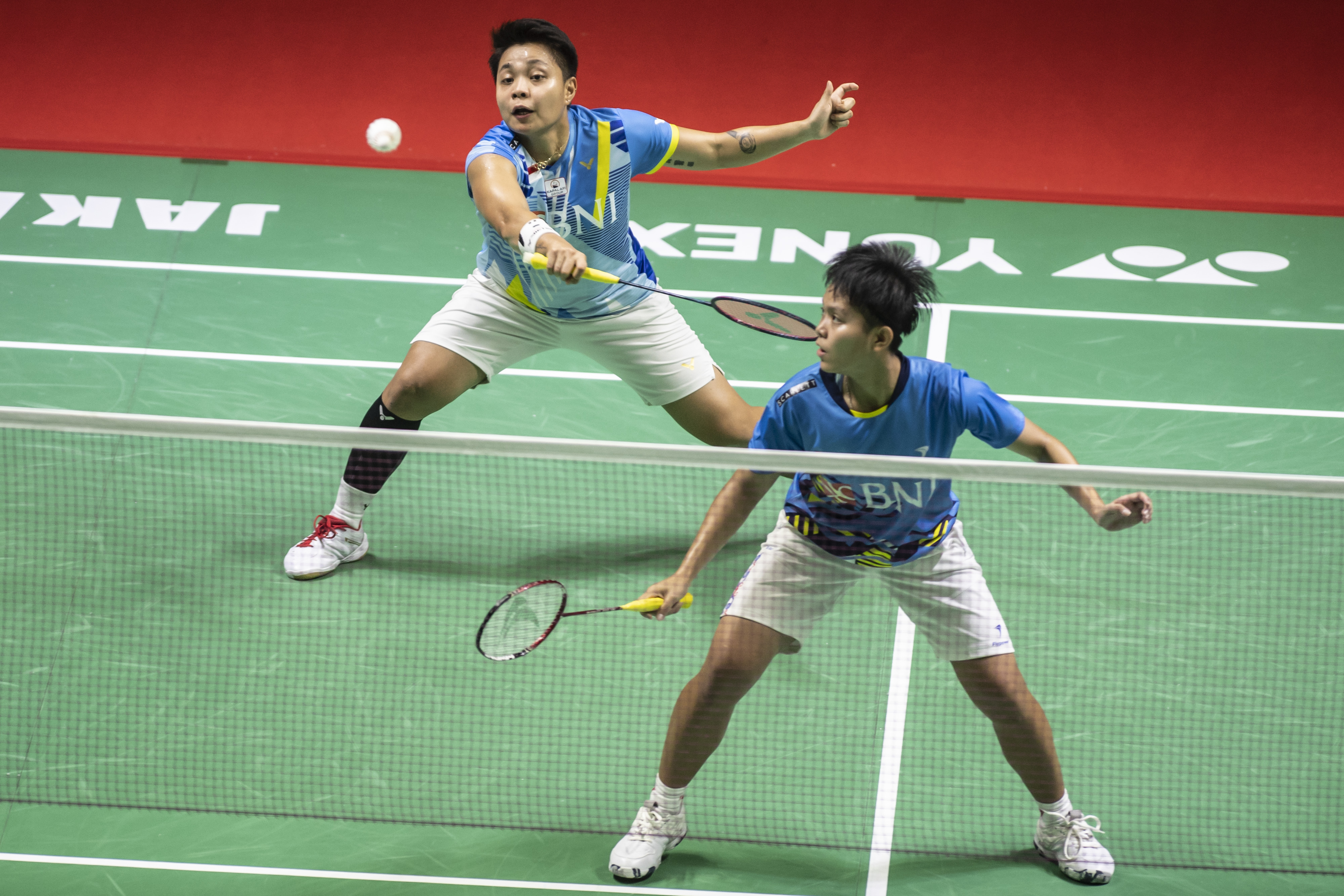 Pebulu tangkis Indonesia Apriyani Rahayu/Siti Fadia saat berlaga.