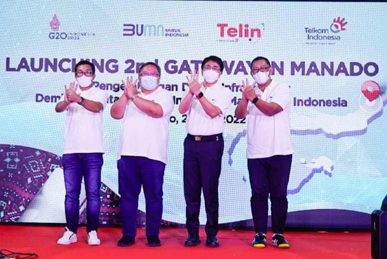 Komisaris Utama Telkom Bambang Brodjonegoro besama Komisaris independen Wawan Iriawan dalam Peluncuran Second Gateway Manado 