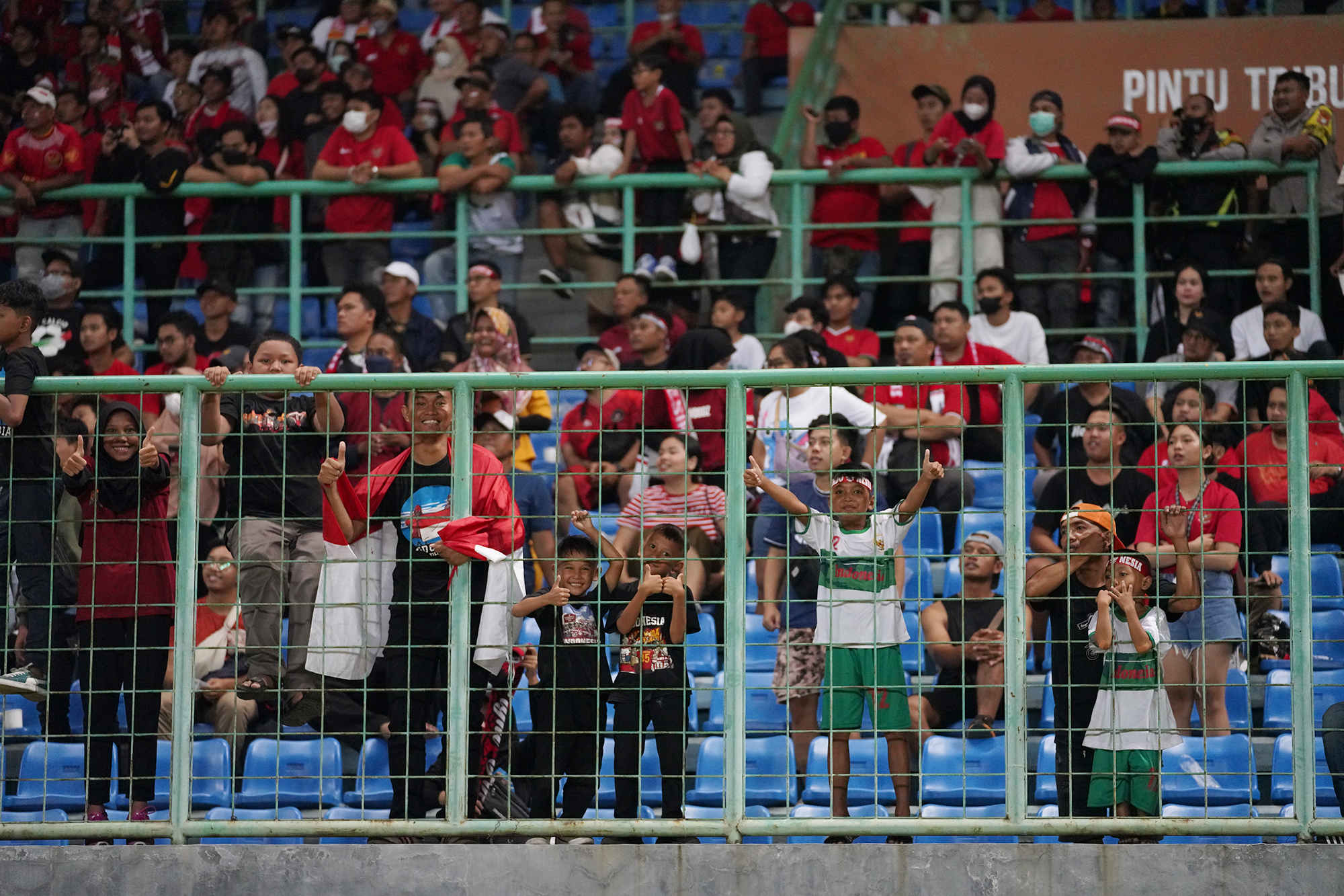 Suporter timnas Indonesia.