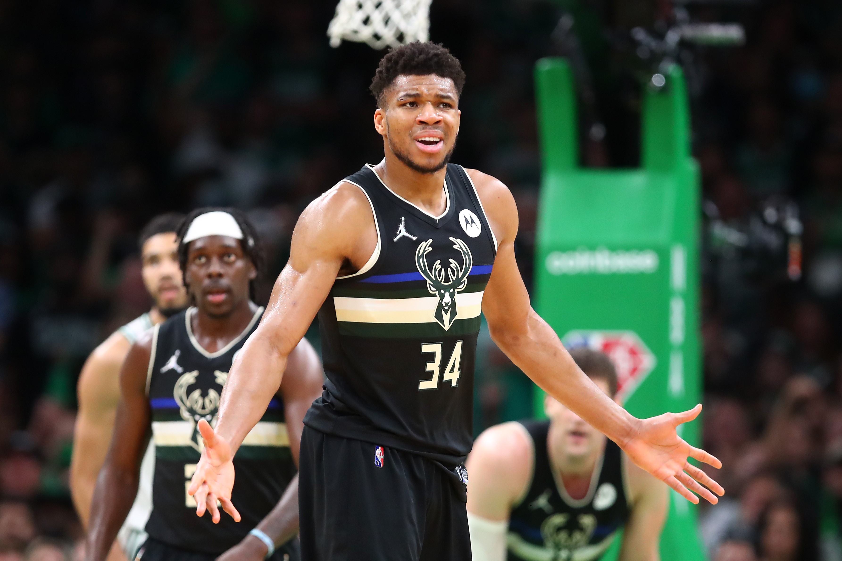 Bintang Milwaukee Bucks Giannis Antetokounmpo