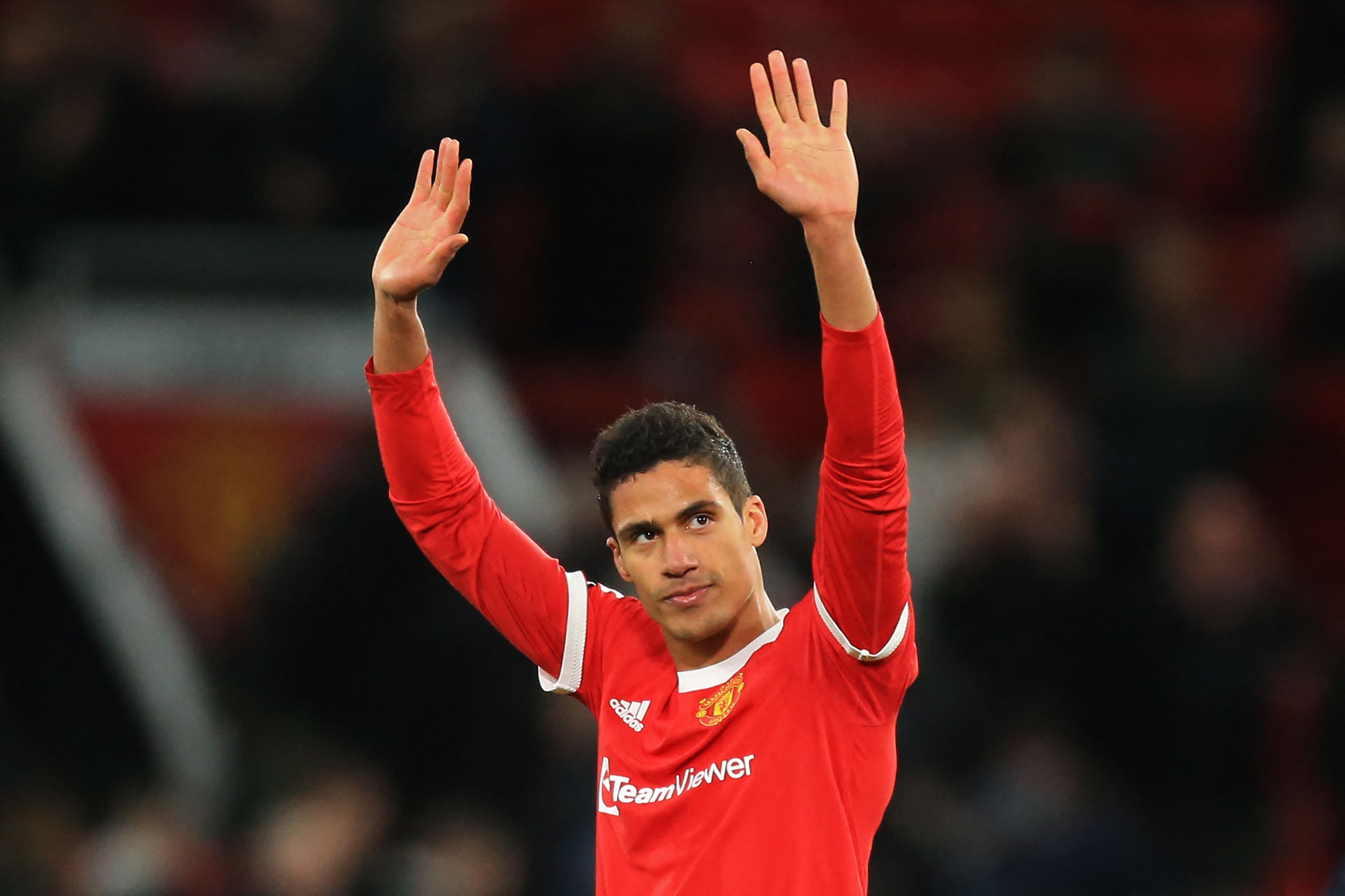 Bek Manchester United Raphael Varane