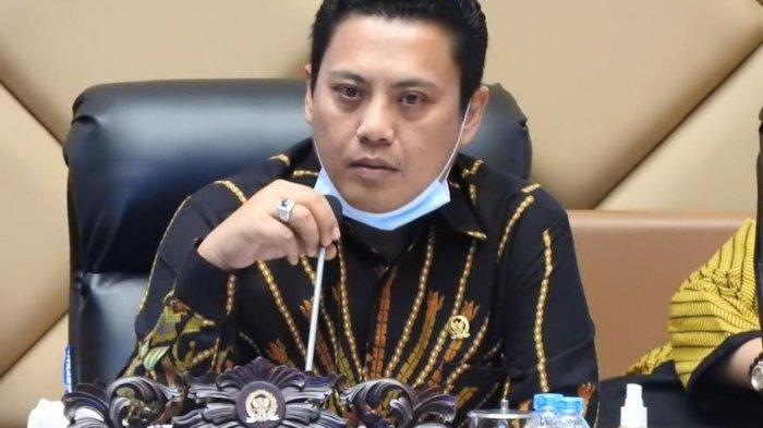 Wakil Ketua Komisi V DPR RI Andi Iwan Darmawan Aras meminta Ditjen Perhubungan Laut untuk mengevaluasi program tol laut.