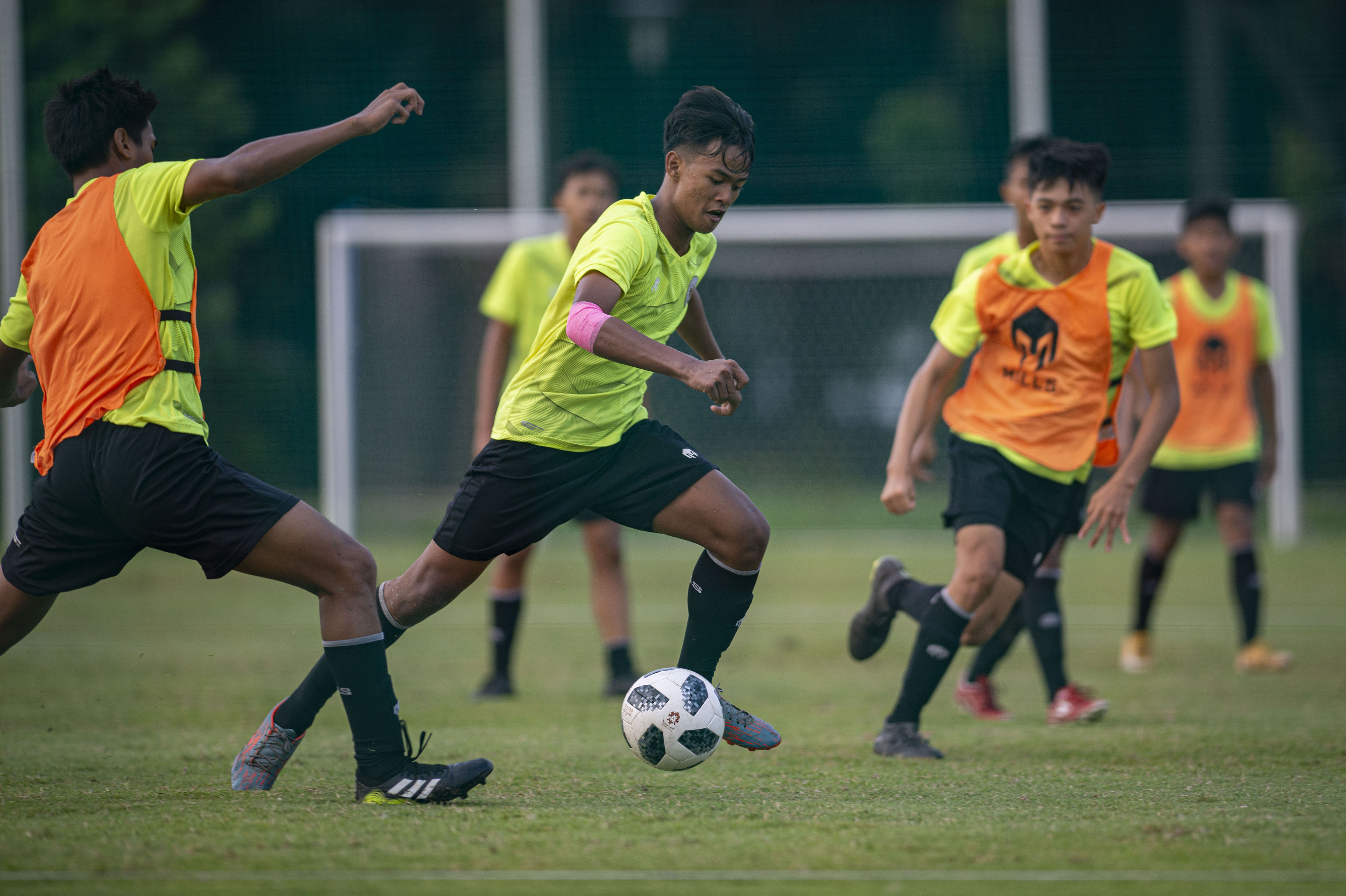 Sejumlah pesepak bola mengikuti seleksi masuk Tim Nasional (Timnas) U-16 di Lapangan D