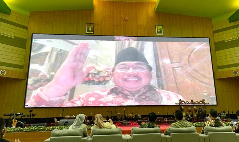 Wakil Kepala BPIP Karjono memberikan sambutan dalam  Malam Penganugerahan Prestasi Pancasila Universitas Jember