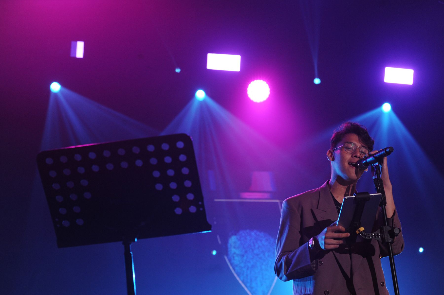 Penyanyi Ardhito Pramono.