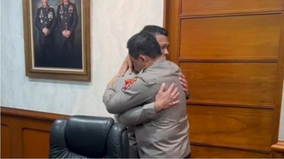 Pertemuan antara Kapolda Metro Jaya Irjen Fadil Imran dan Kadiv Propam Irjen Ferdy Sambo.